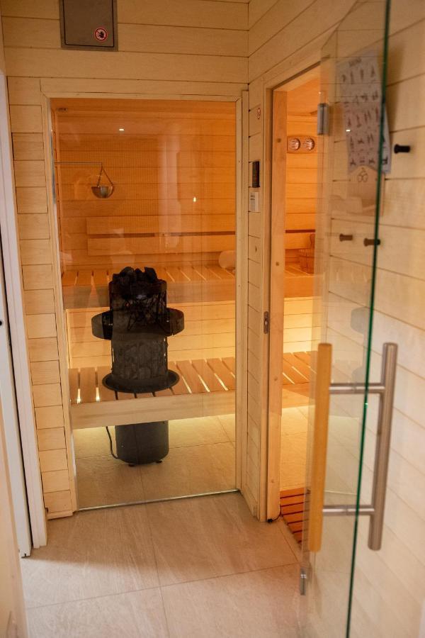 Sauna Studio Near Centre/Airport Прага Екстериор снимка