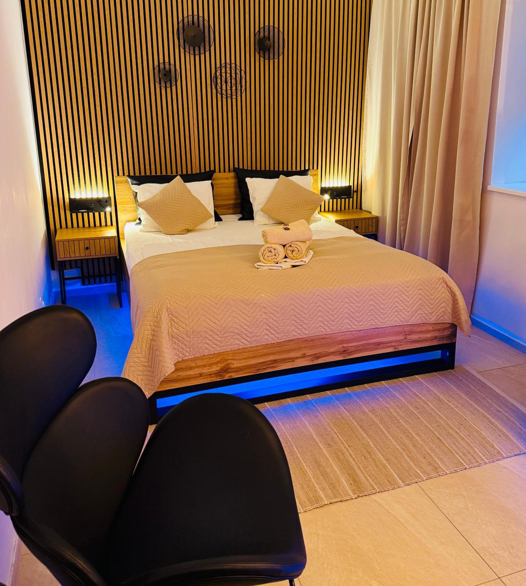 Sauna Studio Near Centre/Airport Прага Екстериор снимка